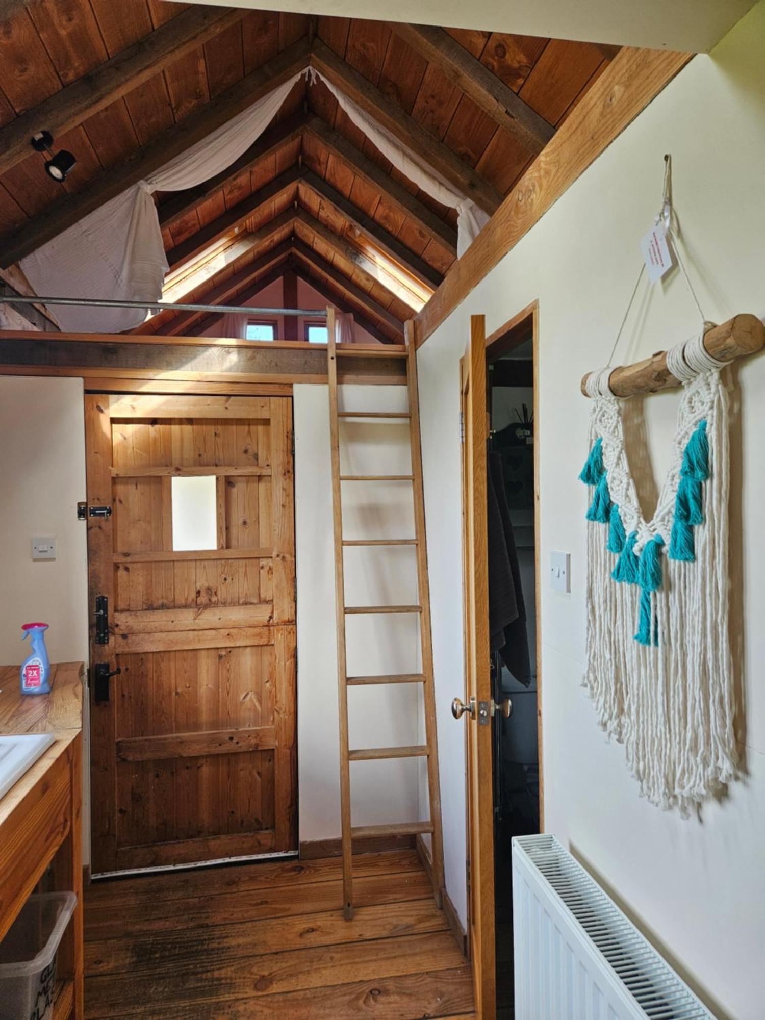 סומרטון Log Cabin At The Old Summer Dairy Glastonbury מראה חיצוני תמונה