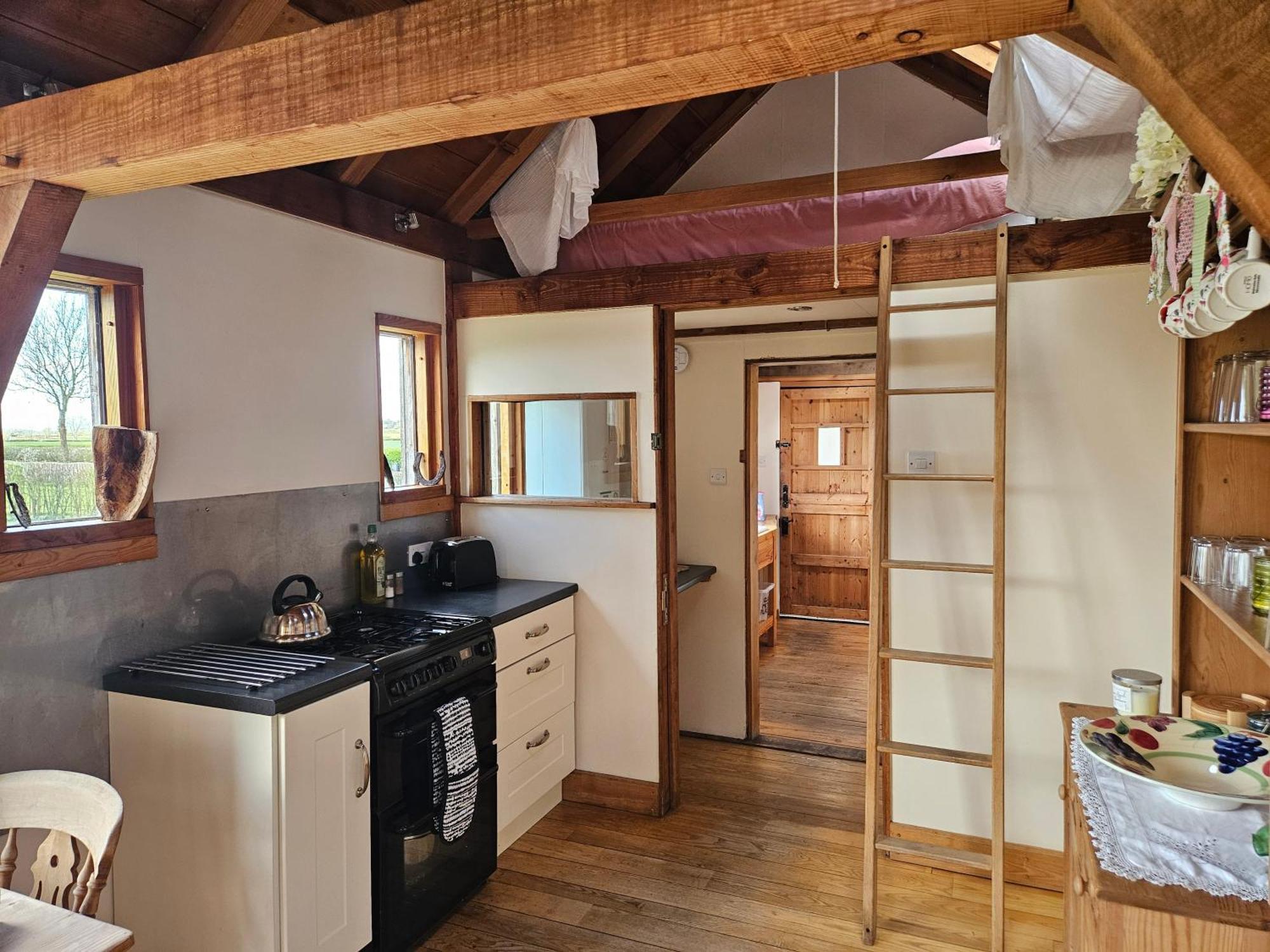 סומרטון Log Cabin At The Old Summer Dairy Glastonbury מראה חיצוני תמונה